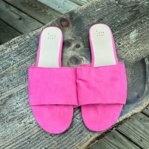Pink target sandals size 9.5